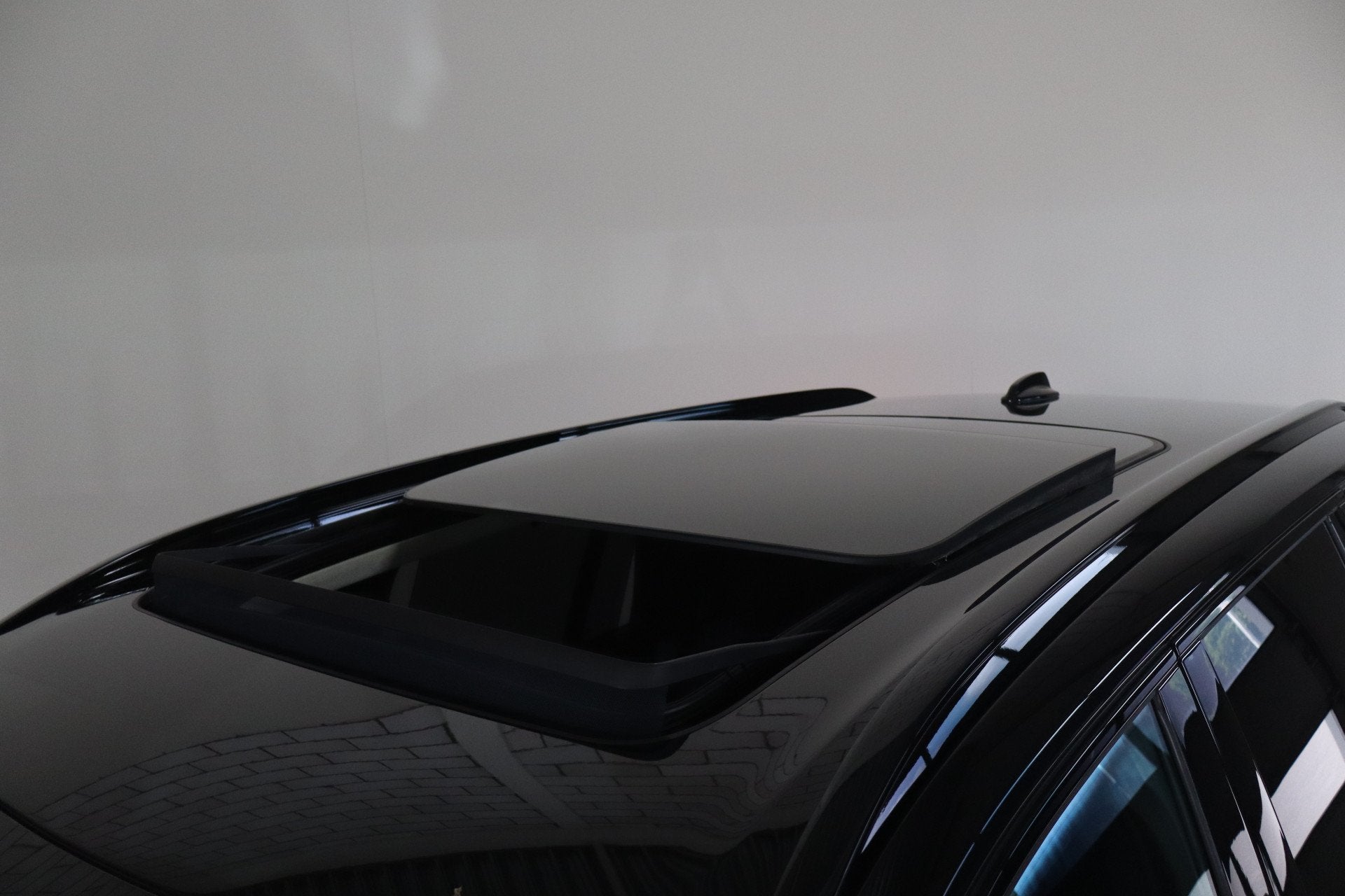 Volvo XC90 2.0 T8 Recharge AWD Ultimate Dark NL-Auto! Luchtv, Gebruikt, Euro 6, 4 cilinders, 1969 cc