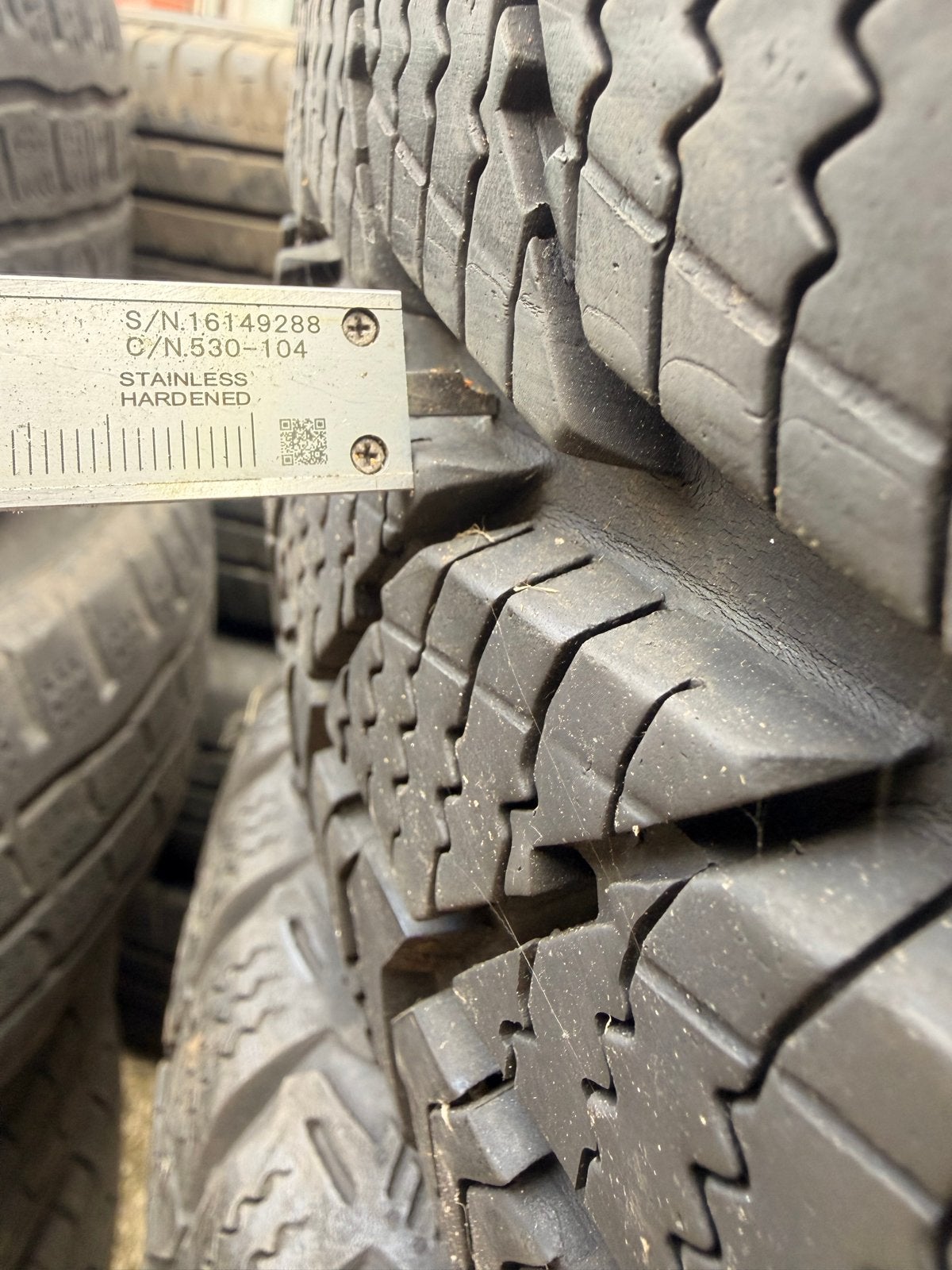 Set van 4 Winterbanden met Velgen - 215/70 R15c, Ophalen, Gebruikt