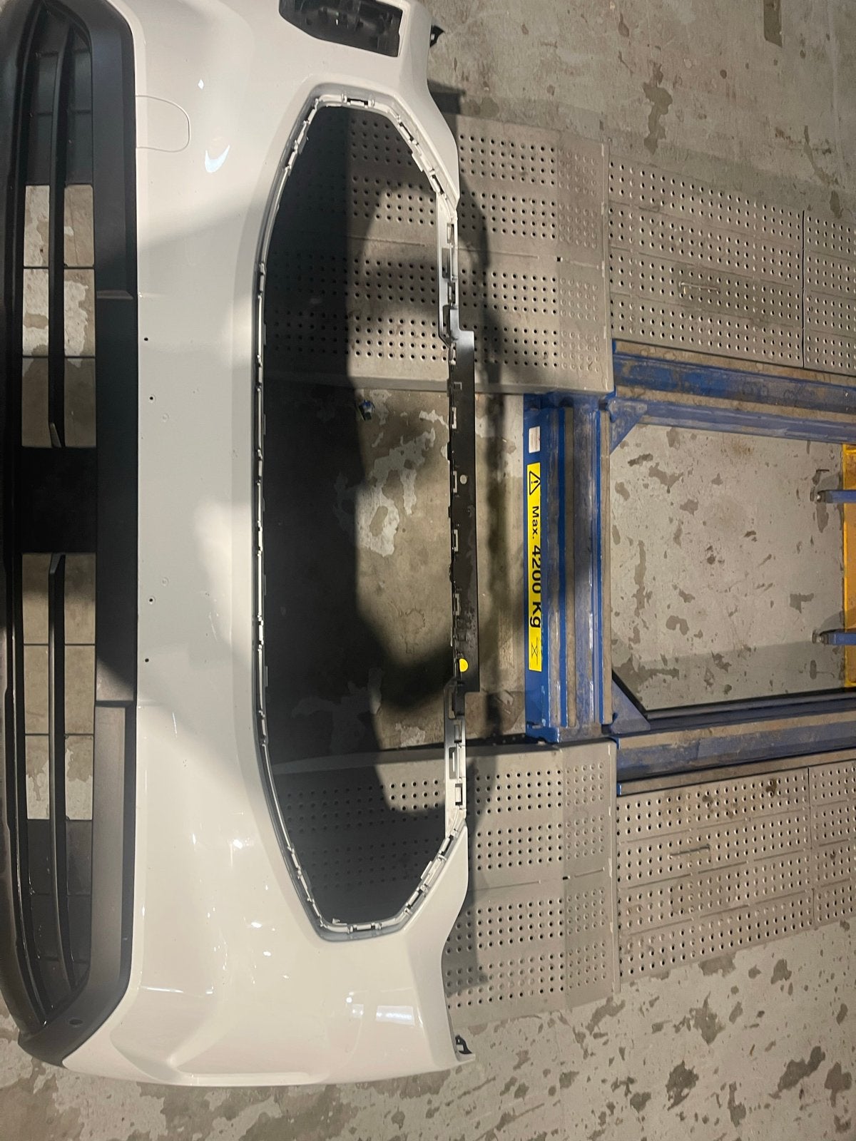 Ford  E  Transid  2026 340 Voorbumper 2026Wit - Gebruikt, Ophalen, Gebruikt, Voor, Bumper
