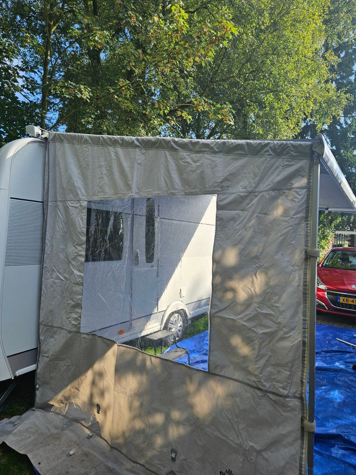 zijwand thule luifel met raam grijs, Ophalen, Gebruikt, Tot en met 4