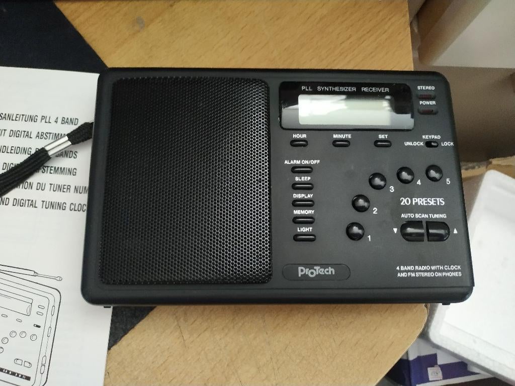 ProTech AUTO SCAN TUNING 4 BAND RADIO, Ophalen of Verzenden, Nieuw, Radio