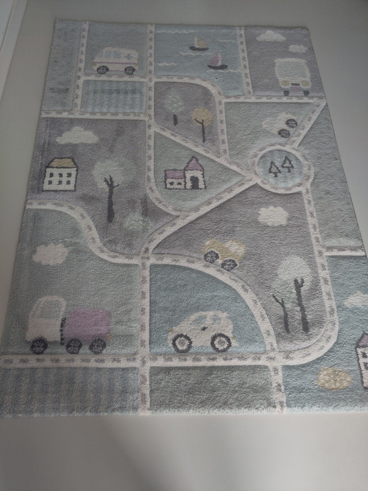 Vloerkleed auto's 173x121cm, Ophalen, Gebruikt, Groen, 100 tot 150 cm