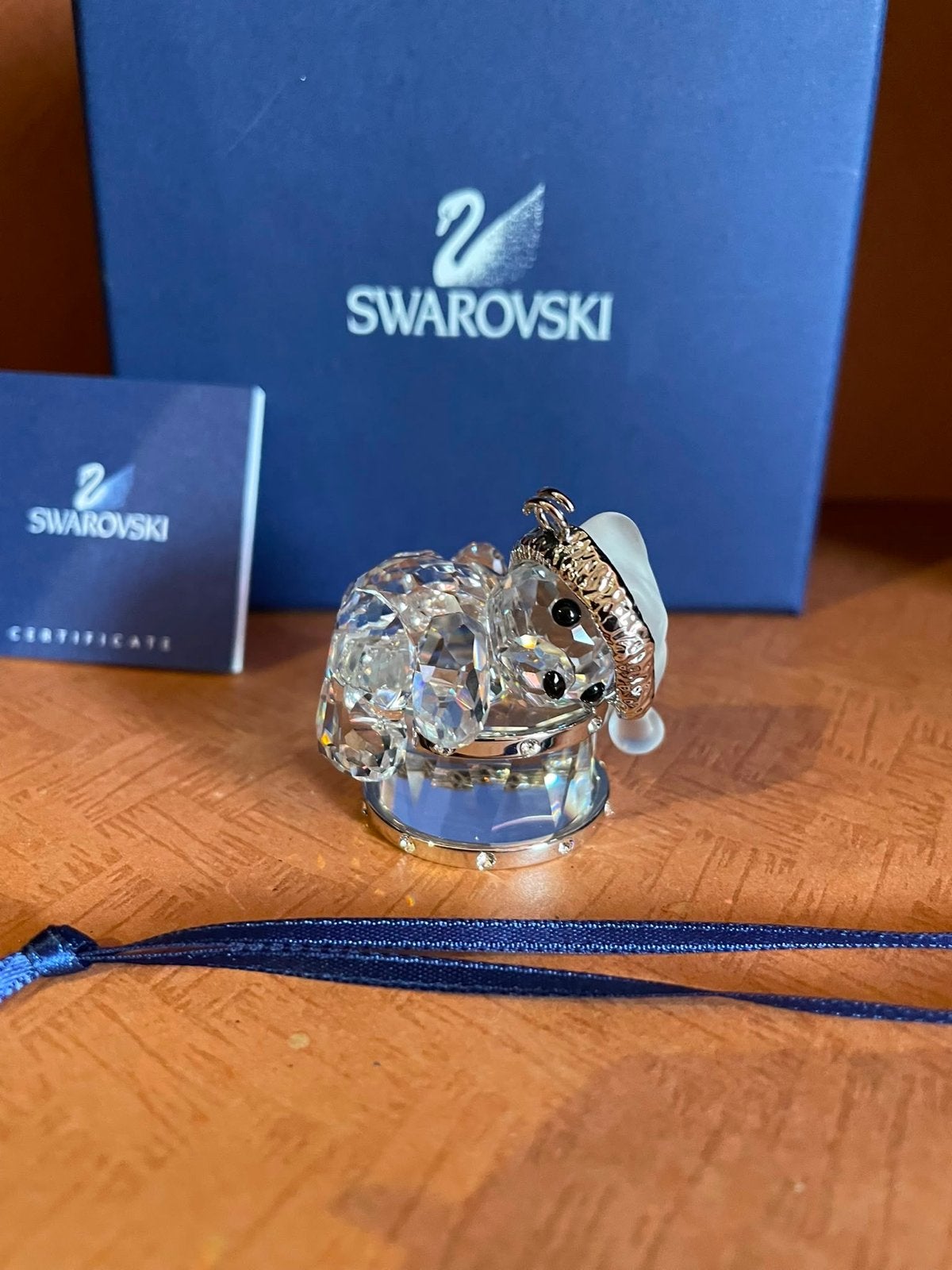 Swarovski krisbeer op trommel nieuw, Ophalen of Verzenden, Nieuw, Figuurtje