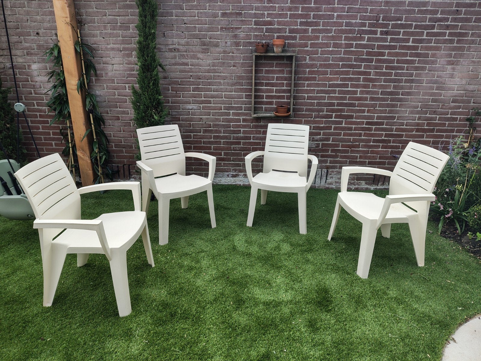 Kunststof tuinset met 4 stoelen en tafel, Tuin en Terras, Tuinsets en Loungesets, Ophalen, 4 zitplaatsen, Kunststof, Gebruikt