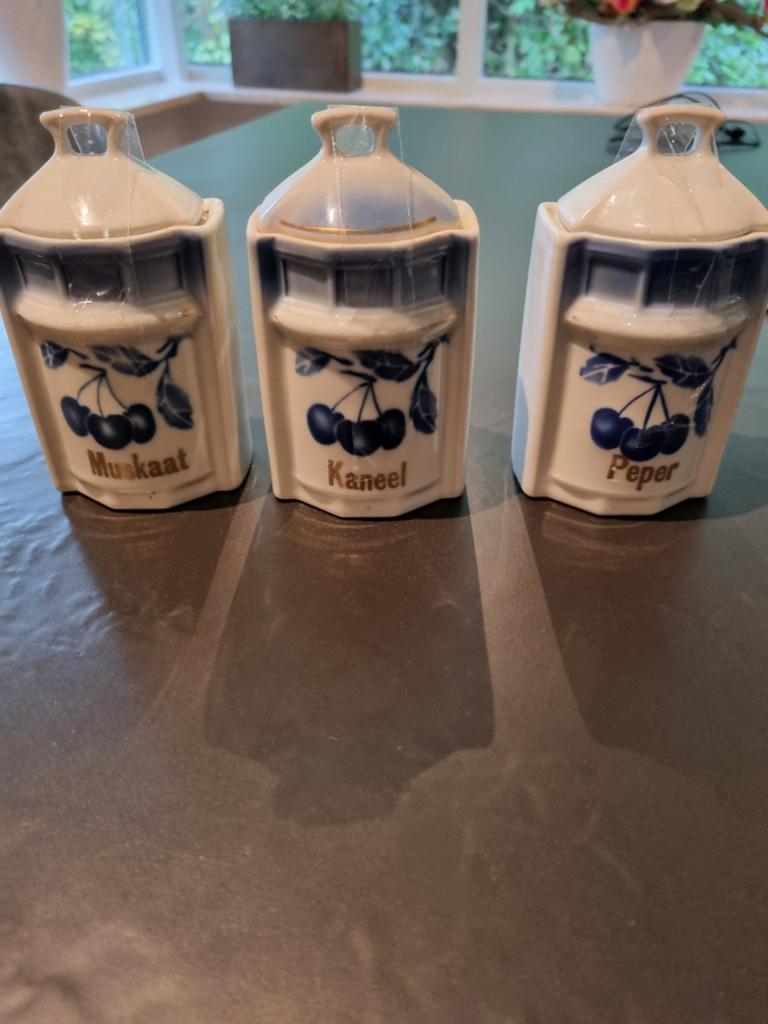 Kruidenpotjes aardewerk, Antiek en Kunst, Ophalen of Verzenden