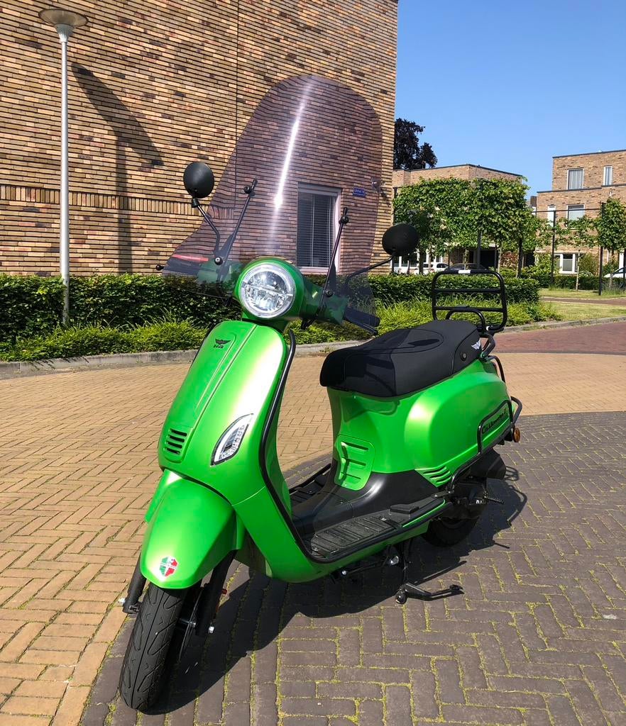 Vespa Look Scooter ZGAN 466km! 45km/u 1e eig 2022 Compleet!, Ophalen, Maximaal 45 km/u, Zo goed als nieuw, Benzine