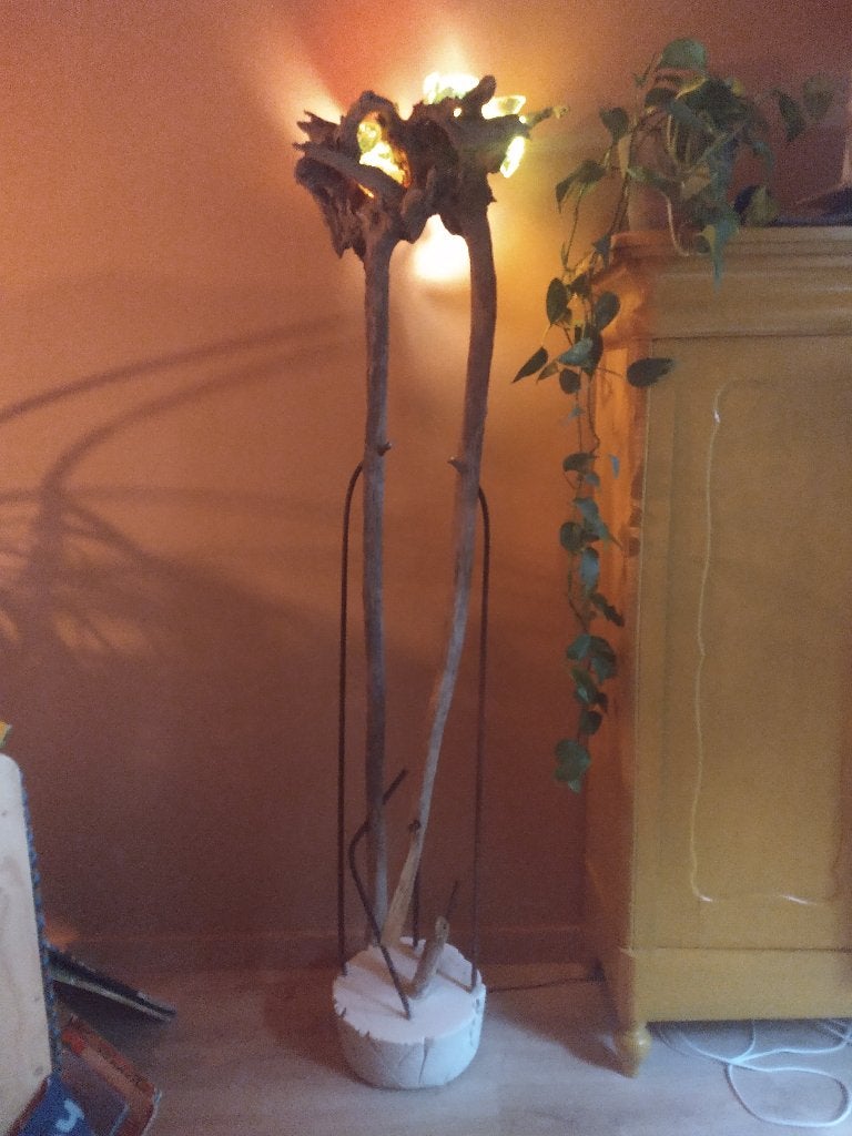 Unieke handgemaakte vloerlamp van drijfhout, staal en beton, Gebruikt, Ophalen, Glas, 200 cm of meer