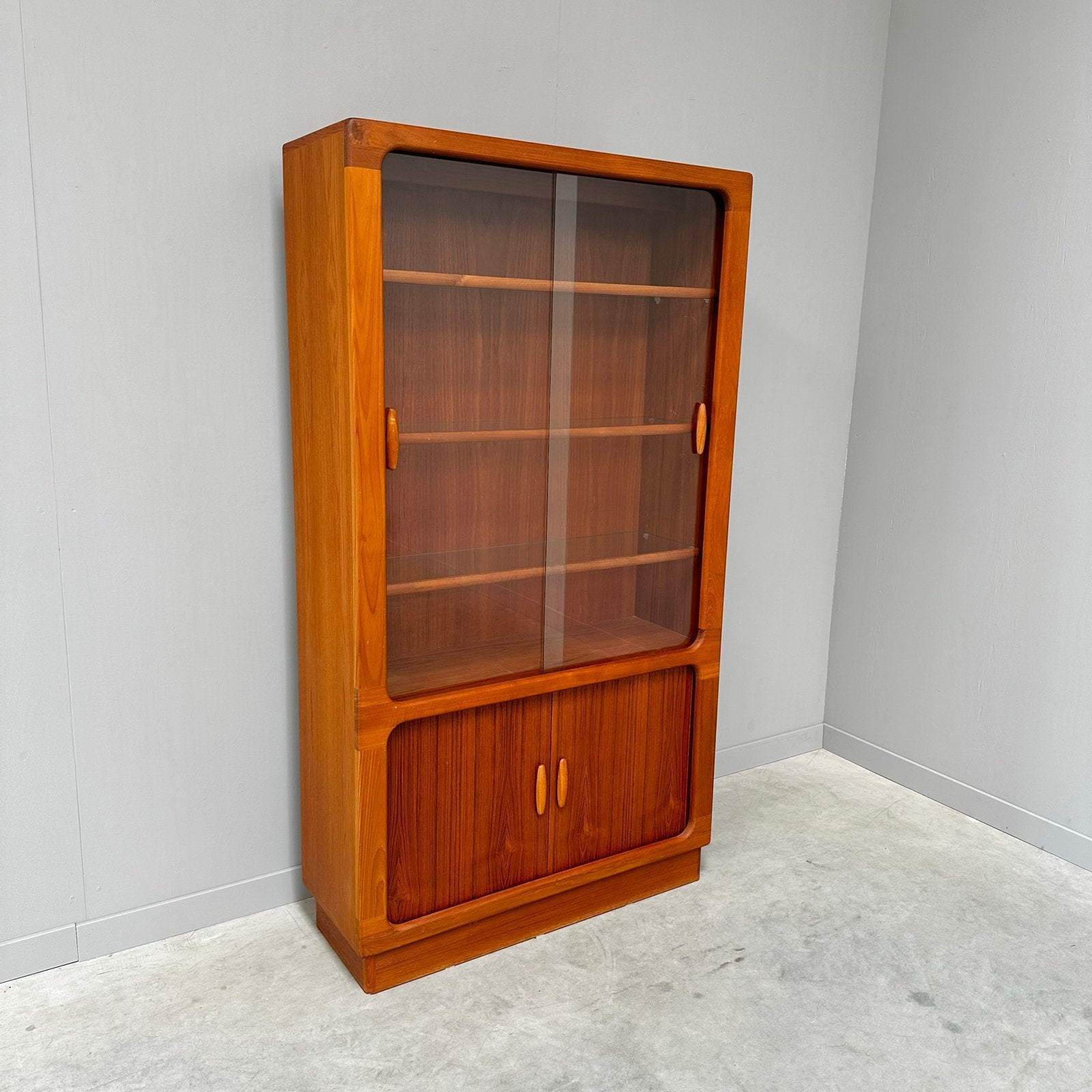 Dyrlund Deens Design Teak Kast Jaren 60 vintage design, Ophalen, 100 tot 150 cm, Midcentury modern danish design 60s, Teakhout