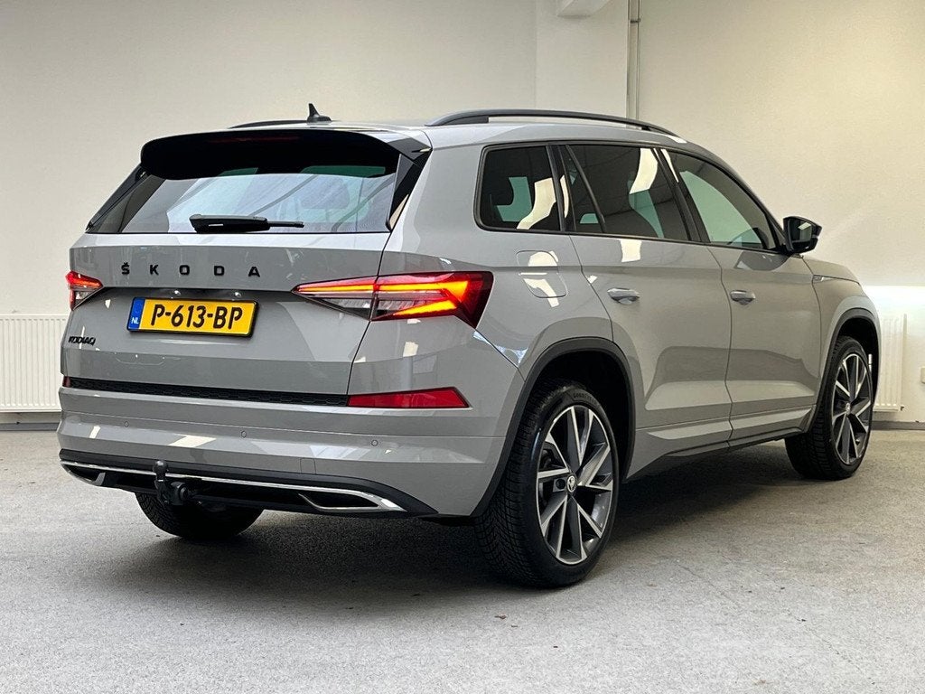 Skoda Kodiaq 1.5 TSI Sportline | Trekhaak | Canton | Leer/Al, Auto's, 4 cilinders, Alcantara, Origineel Nederlands, Bedrijf