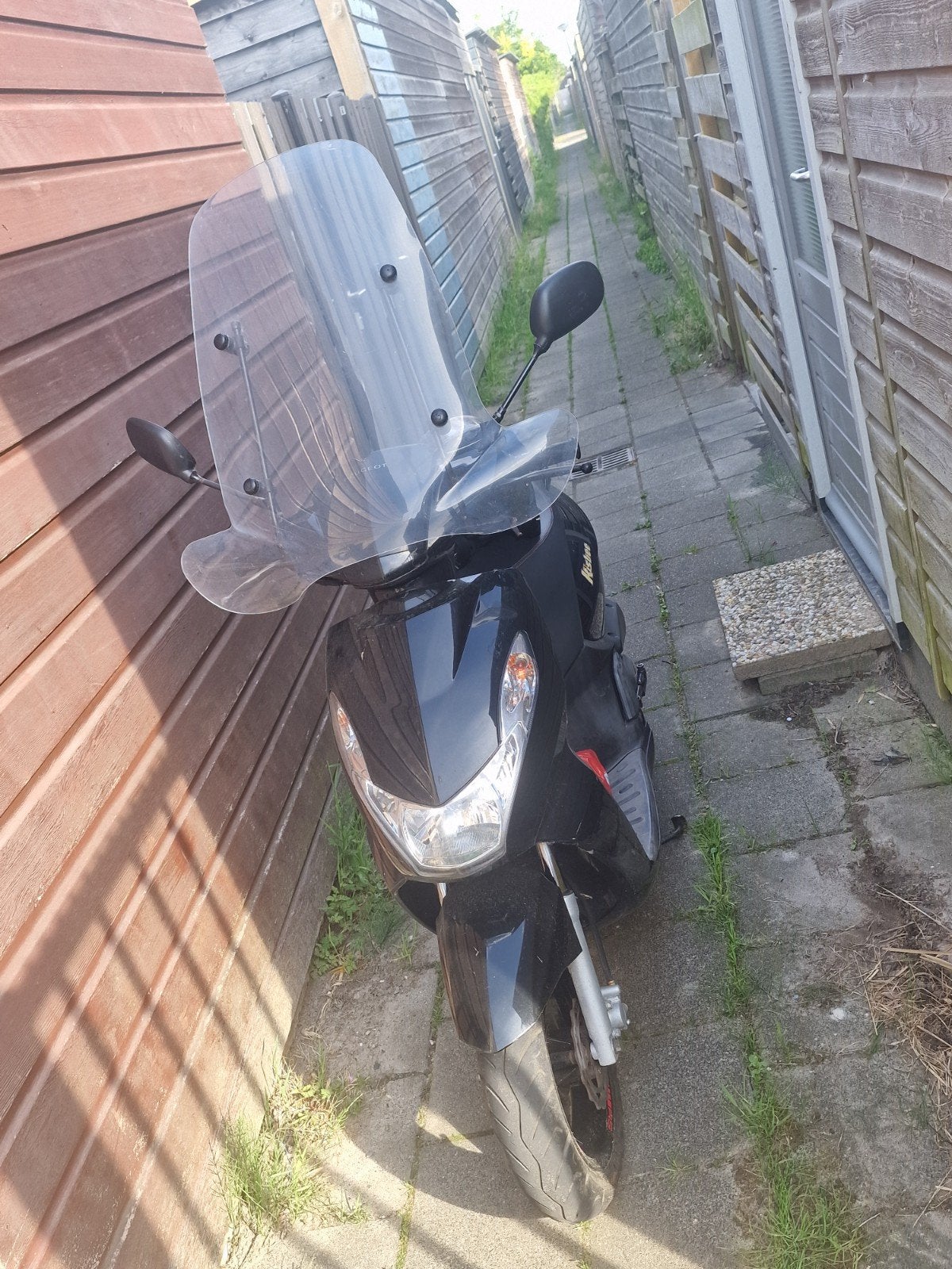 Peugeot Kisbee Scooter - Zwart, Goed Onderhouden, Gebruikt, Overige modellen, Maximaal 45 km/u, Ophalen of Verzenden