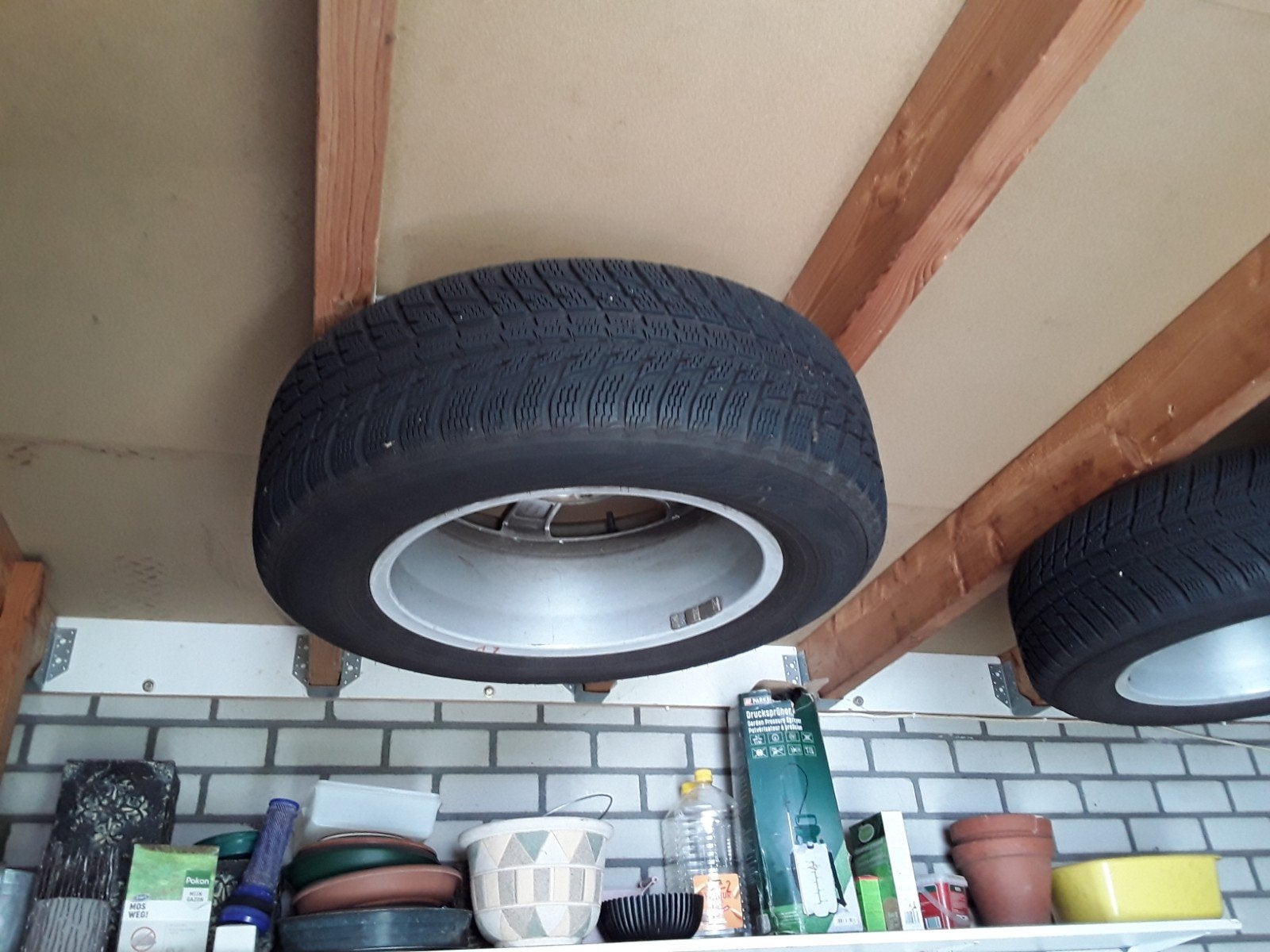 Te KOOP AANGEBODEN  zet winterbanden, Ophalen, Gebruikt
