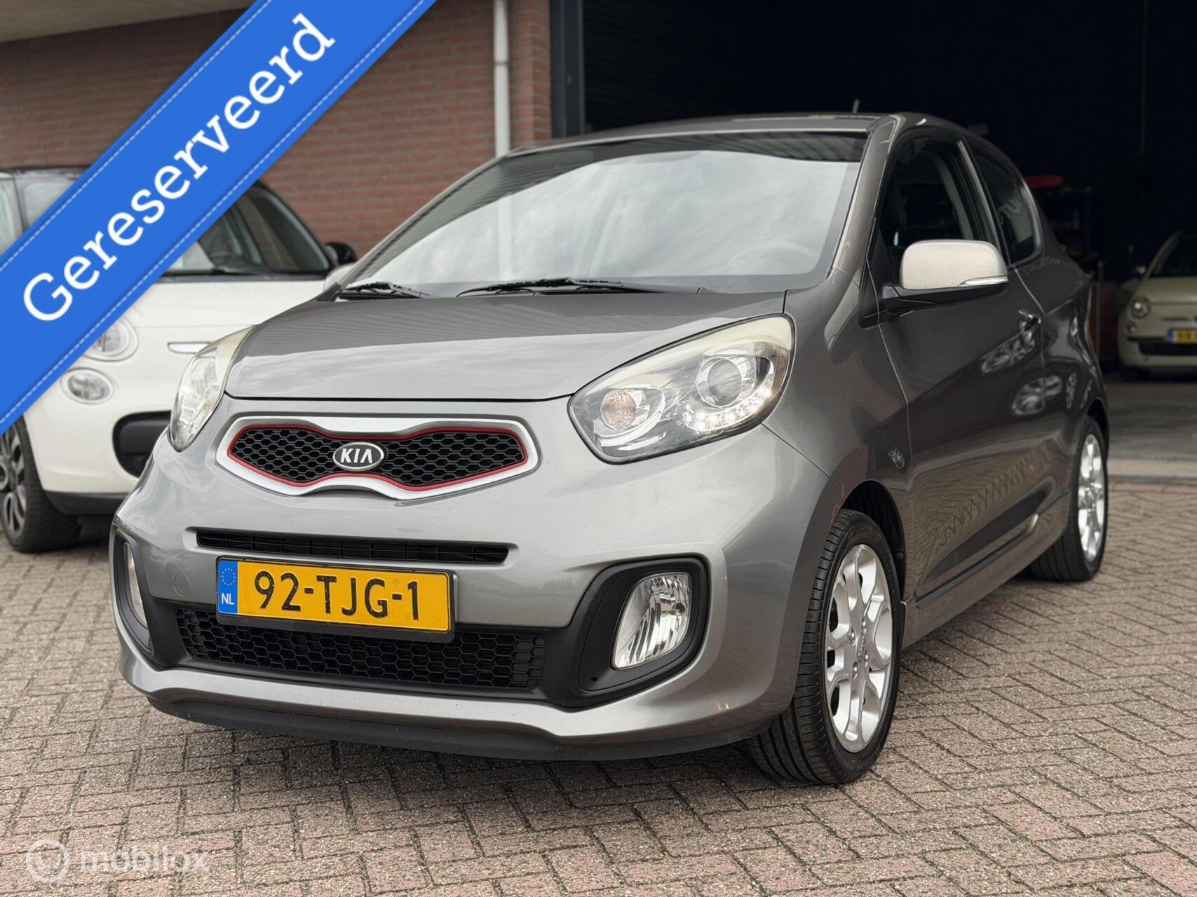 Kia Picanto 1.2 CVVT Comfort Pack XENON|KEYLESS|AIRCO|APK!, Euro 5, Gebruikt, Zwart, 4 cilinders