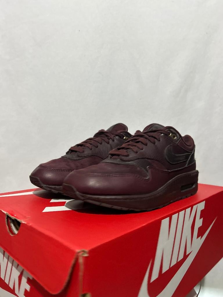 ALS NIEUW! Maat 39 - Nike Air Max 1 '87 Burgundy Crush, Overige kleuren, Verzenden, Nike, Nike