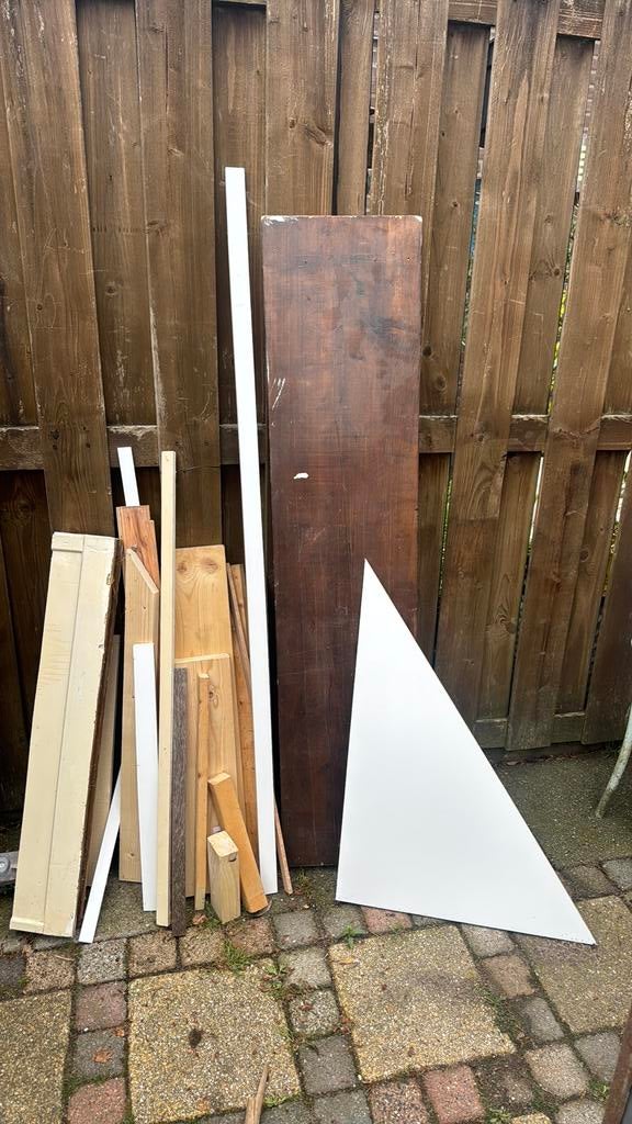 Gratis hout, Doe-het-zelf en Verbouw, Hout en Planken, Ophalen, Gebruikt, 25 tot 50 mm, Pallet