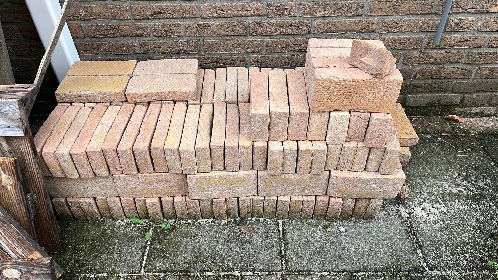 130 stuks Vecht Formaat (VF) bakstenen - Nieuw, Ophalen, Nieuw, Bakstenen