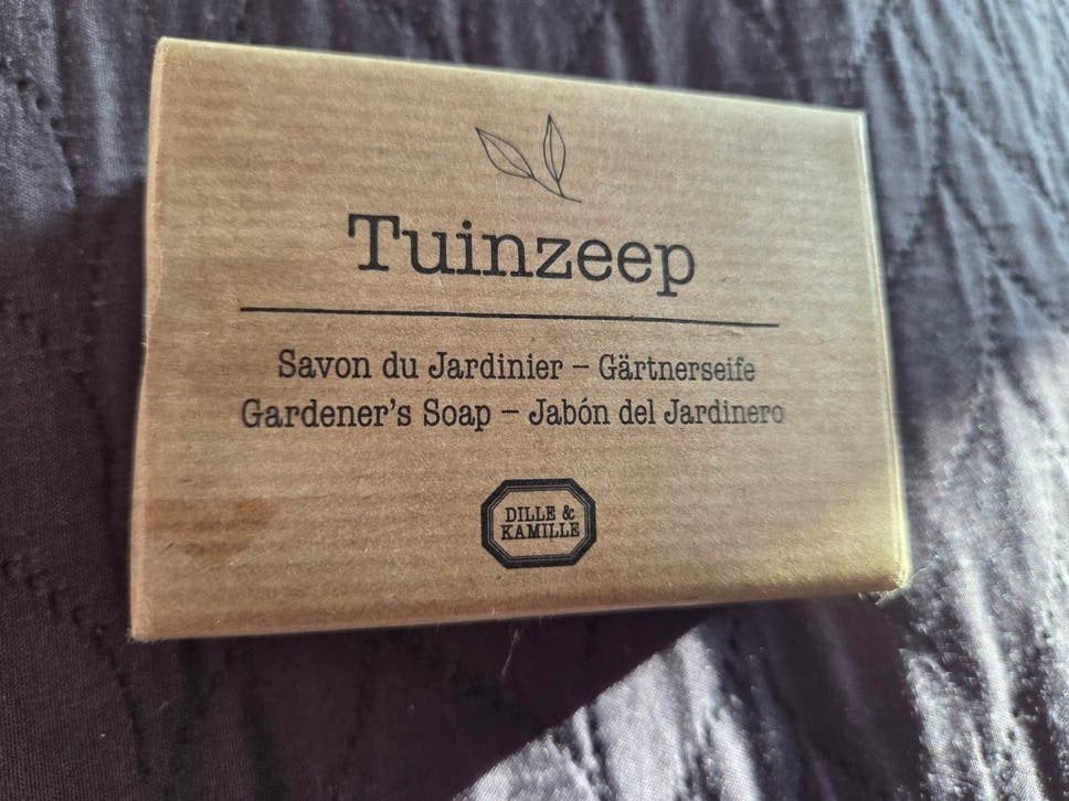 Dille & Kamille Tuinzeep 150 gram
puimsteenpoeder en citroe, Ophalen of Verzenden