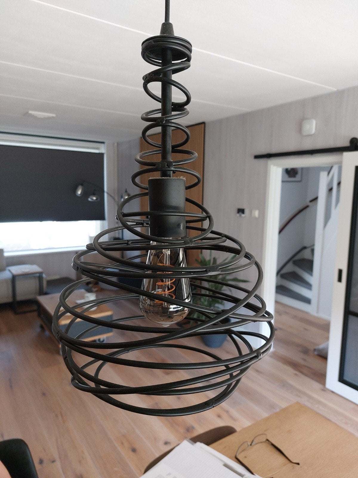 Industriële spiraal hanglamp - Zwart metaal, Gebruikt, Industrieel, Modern, Ophalen of Verzenden, Metaal