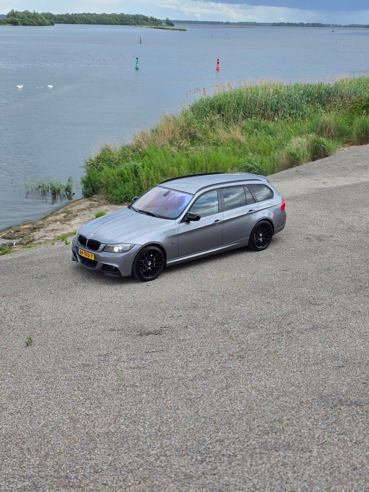 BMW 3-Serie 325d 204pk Aut. 2010 Grijs, Automaat, Achterwielaandrijving, 1800 kg, 2993 cc
