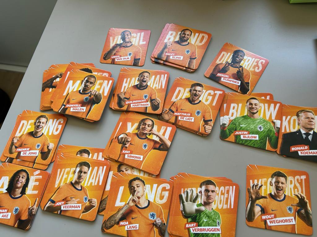Voetbalplaatjes EK - Oranje spelers, Ophalen of Verzenden, Zo goed als nieuw, Overige sporten, Poster, Plaatje of Sticker
