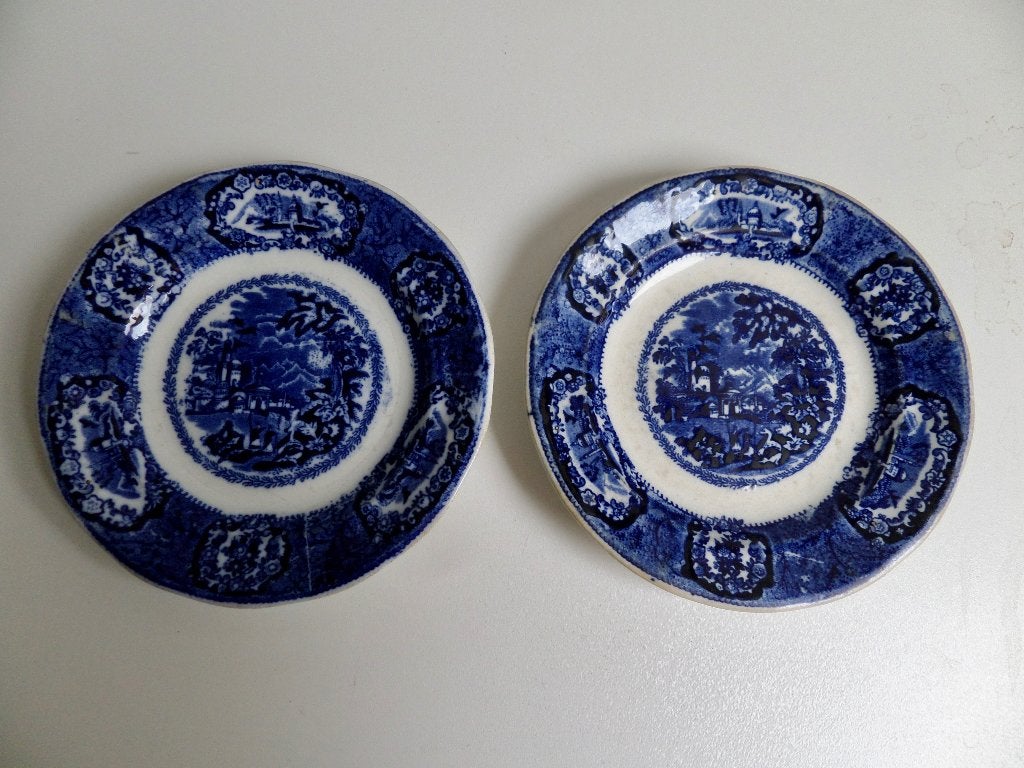 Petrus Regout, 2 bordjes, Ophalen of Verzenden