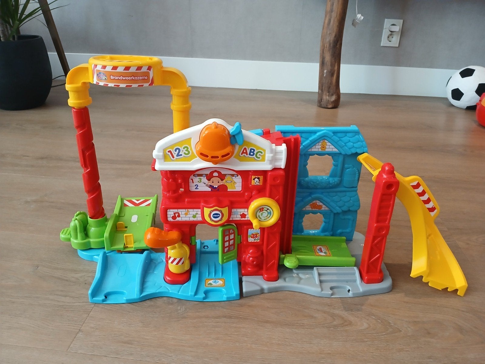 VTech Toet Toet Brandweerkazerne, Ophalen, Gebruikt, 6 maanden tot 2 jaar