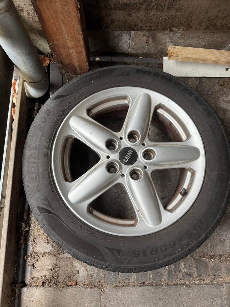 3x mini velg+band, Auto-onderdelen, Banden en Velgen, Zomerbanden, 16 inch, 195 mm, Ophalen