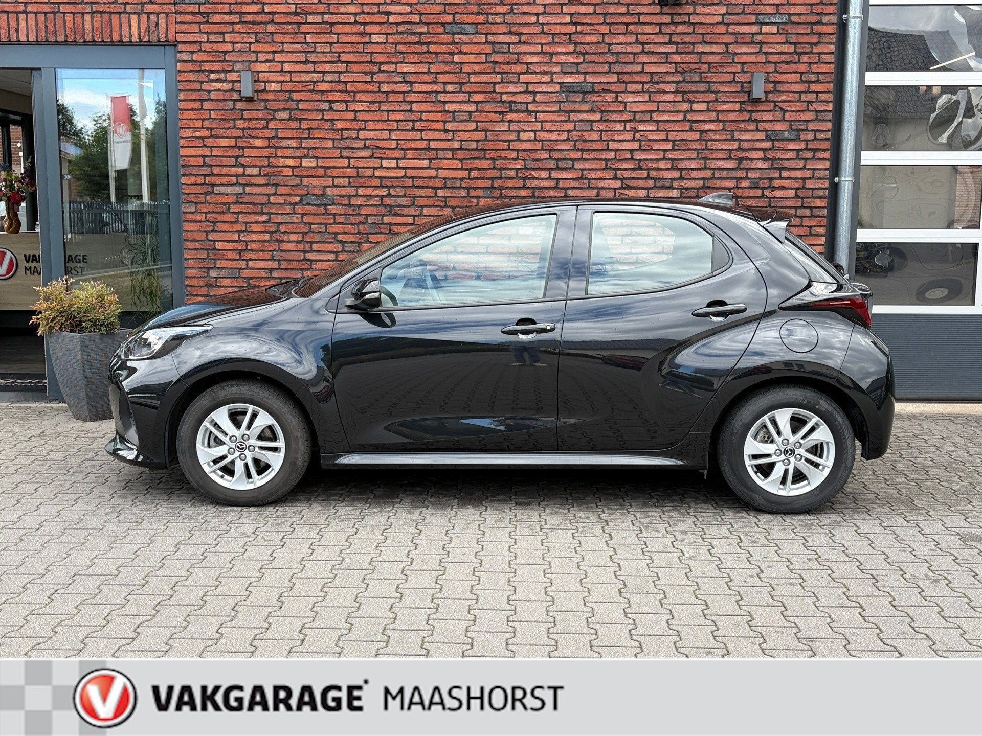 Mazda 2 Hybrid 1.5 Centre-line Automaat AchteruitrijCam/Adap, Automatische klimaatregeling, Gebruikt, Euro 6, 450 kg