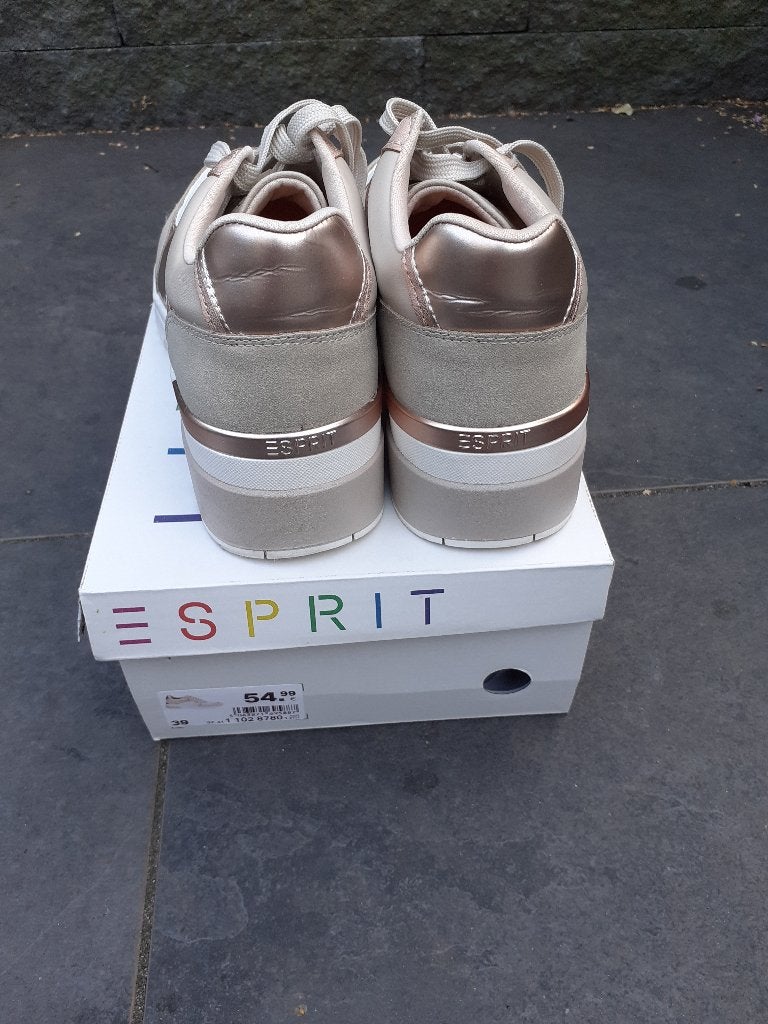 Esprit damesschoenen, Ophalen of Verzenden, Zo goed als nieuw, Sneakers of Gympen