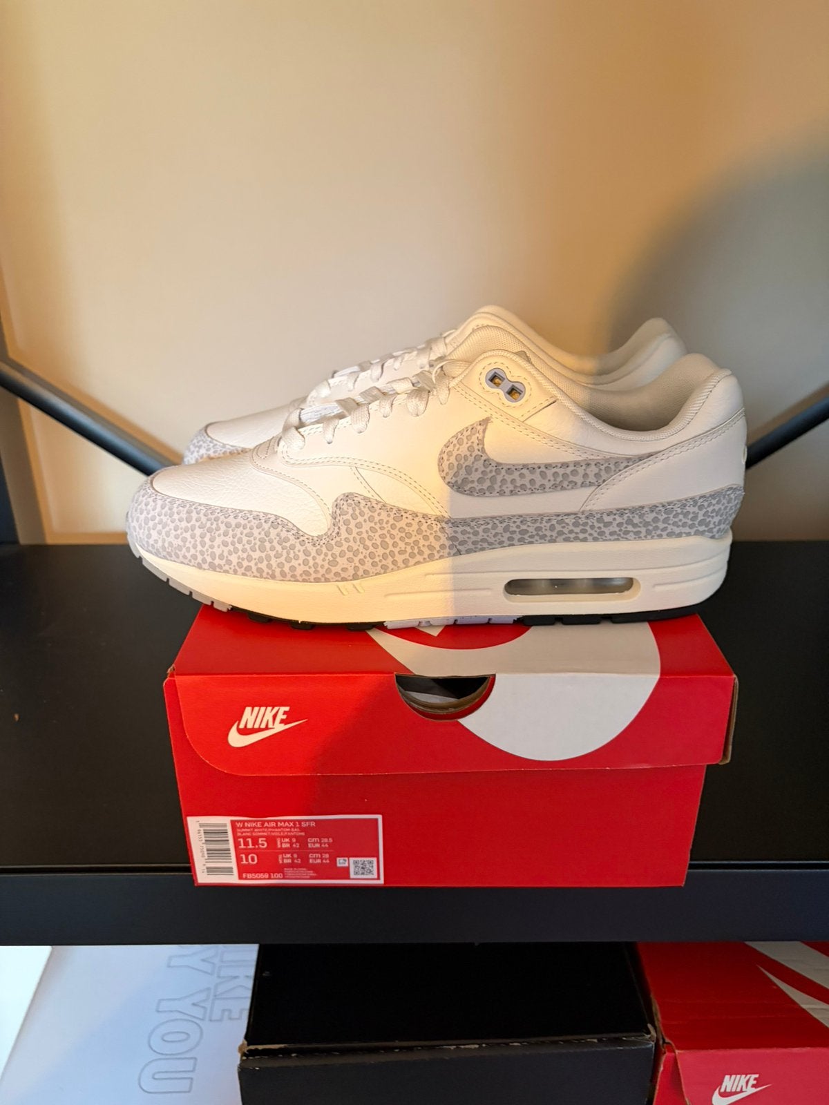 Nike air max 1 44, Ophalen of Verzenden, Zo goed als nieuw, Wit