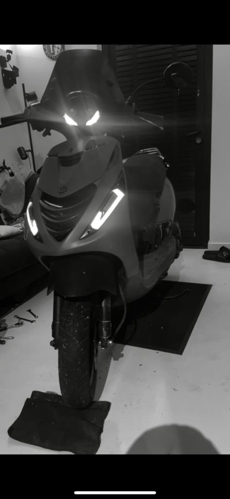 Zip 80cc project WOK, Fietsen en Brommers, Scooters | Piaggio, Ophalen, Zo goed als nieuw, Benzine, Zip