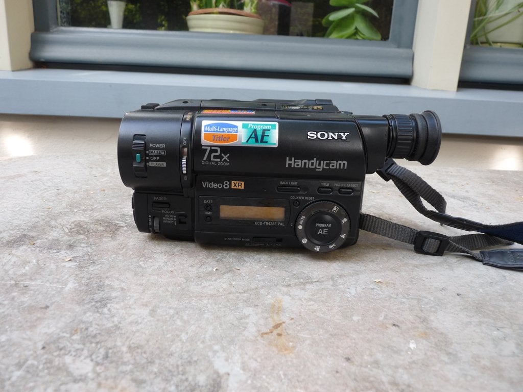 Retro filmen of digitaliseren ? Sony Video8 Hi8 met TBC DNR, Ophalen, Hi 8