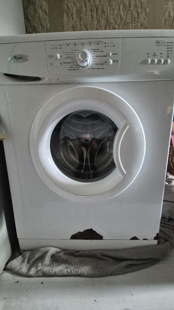 Werkende Whirlpool wasmachine – goed voor nog jaren, Ophalen, 1200 tot 1600 toeren, Gebruikt, 4 tot 6 kg