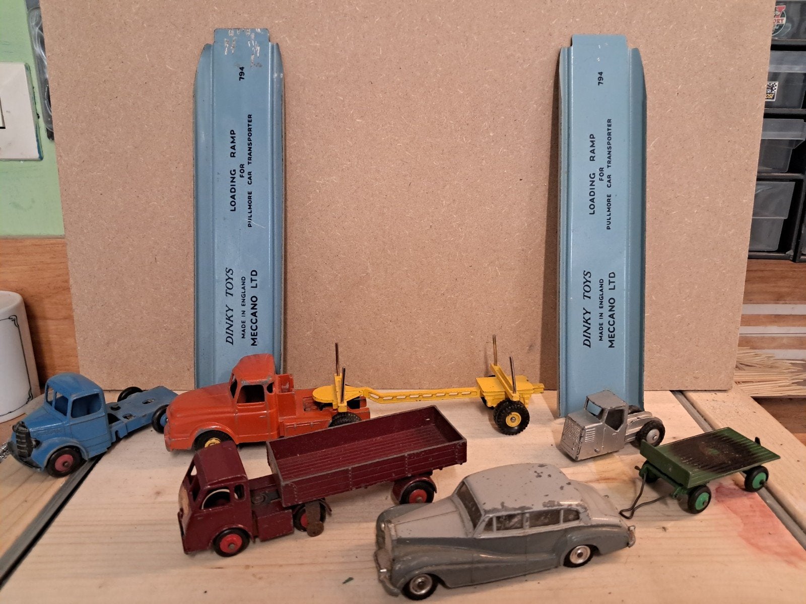 Dinky Toys Collectie - Diverse Voertuigen en Ramps, Verzenden, Gebruikt
