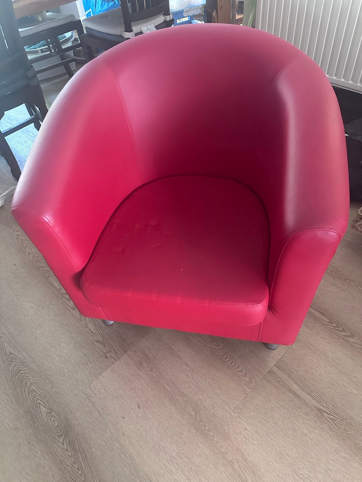 Mooie rode fauteuil, Ophalen of Verzenden, Gebruikt, Kunststof, 75 tot 100 cm
