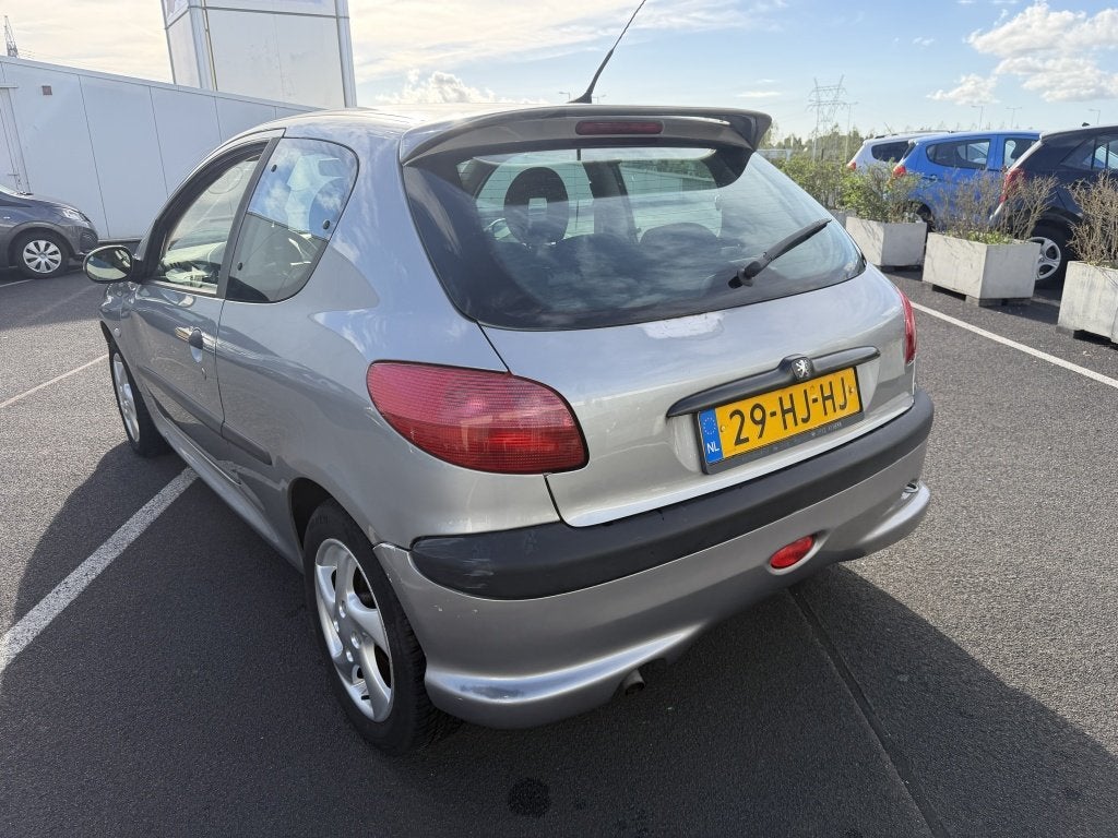 Peugeot 206 1.6-16V XS (bj 2001), foto 5