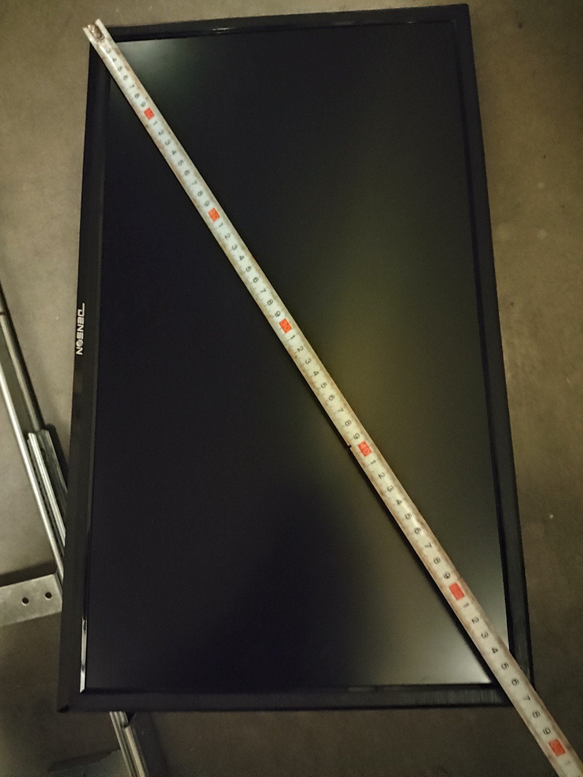 Denson CampingTV 12v met 180 graden muurbeugel, Ophalen of Verzenden, Gebruikt