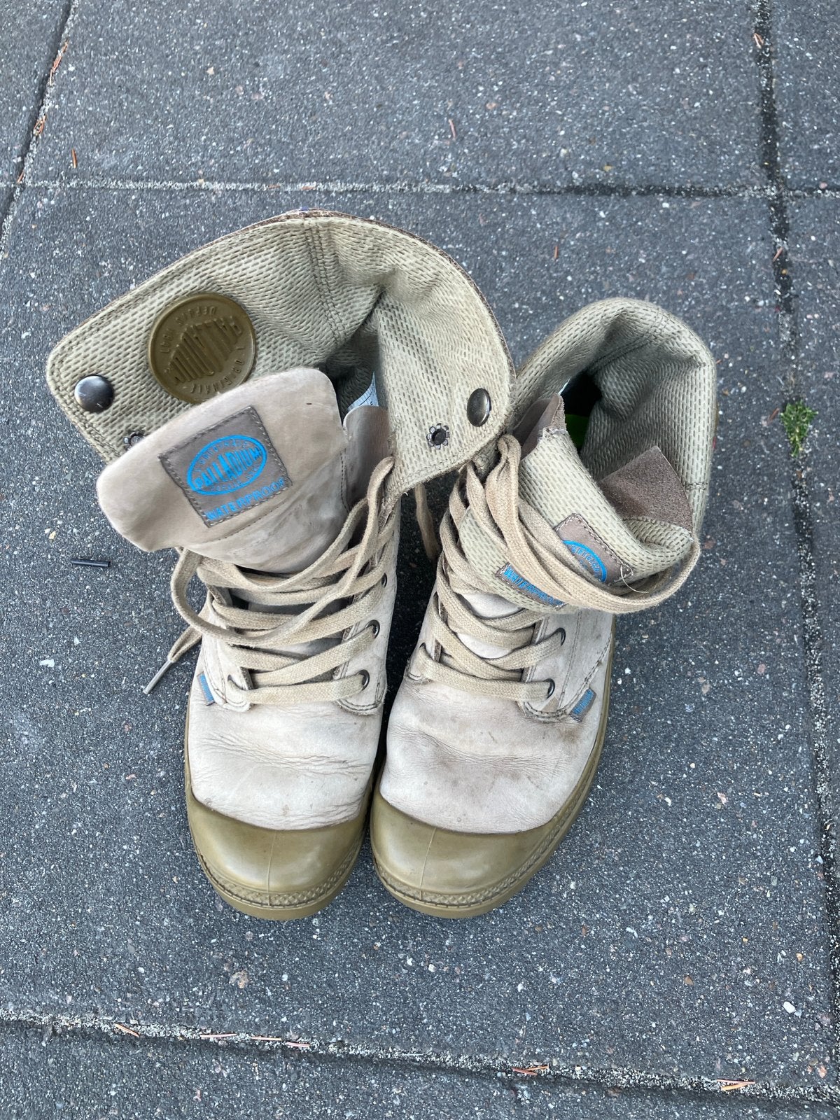 Palladium Pampa Hi Originale Boots - Maat 38, Kleding | Dames, Schoenen, Ophalen of Verzenden, Gedragen, Overige kleuren, Lage of Enkellaarzen