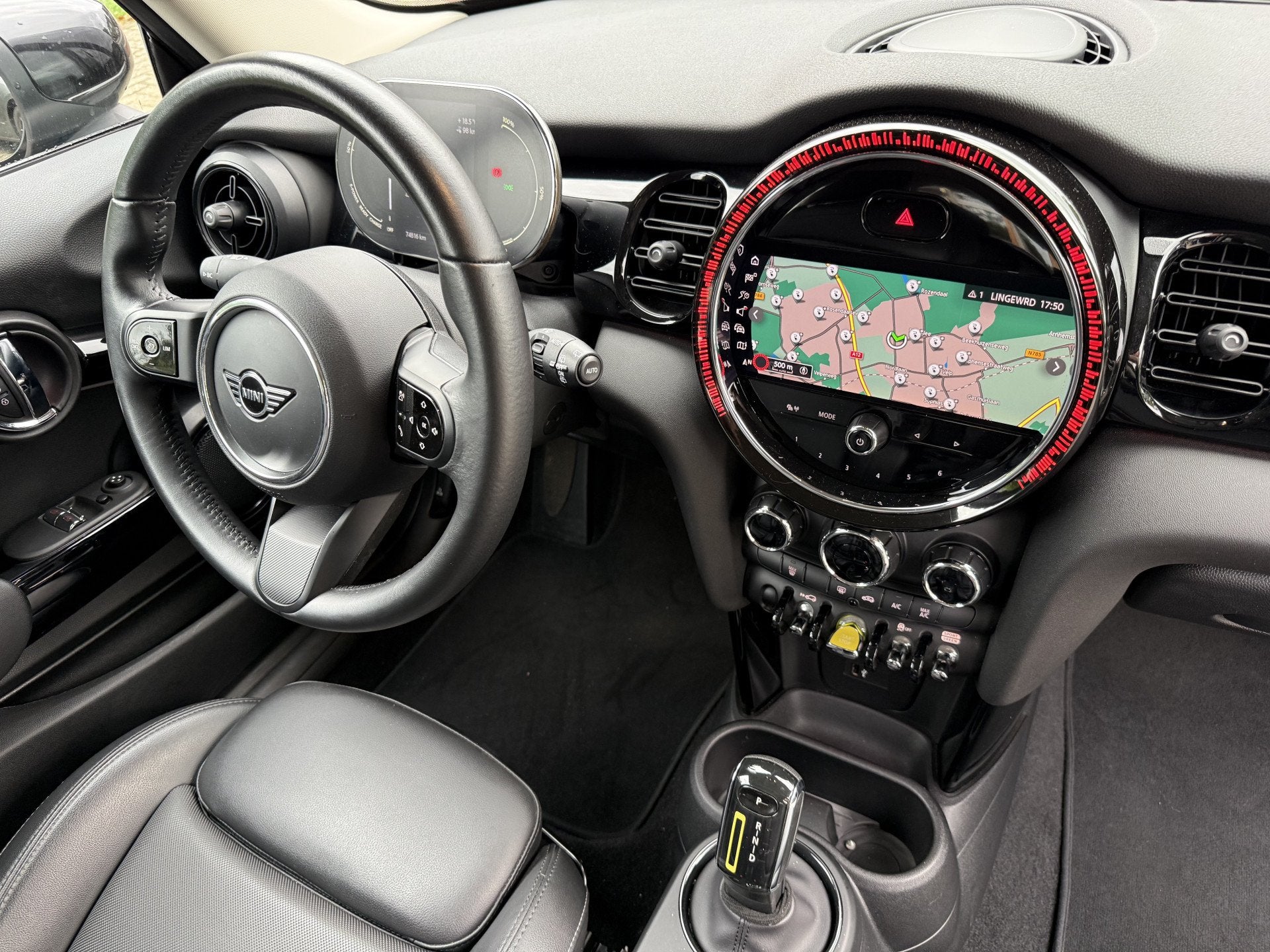 MINI Cooper SE 33 kWh, SOH 96% | Sport leder | Clima | Navi, Auto's, Gebruikt, 1340 kg, 4 stoelen, Leder