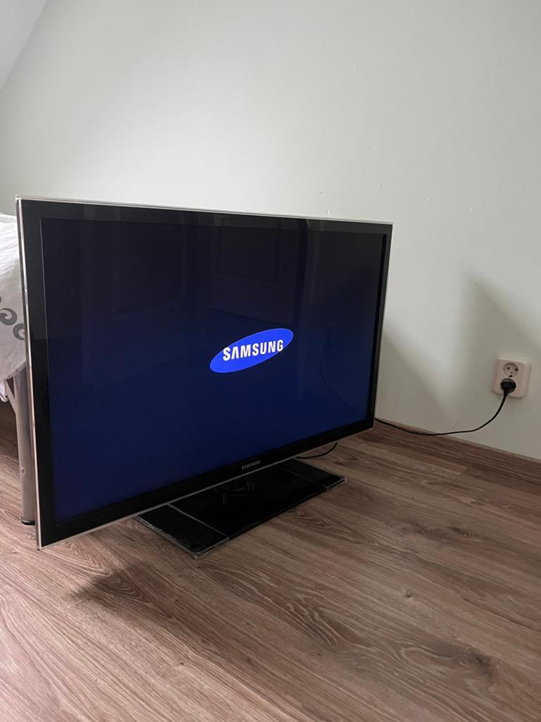 Samsung tv 43inch, Ophalen, 50 Hz, Zo goed als nieuw, Samsung