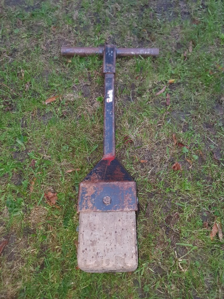 Tegel banden stamper met veer straatwerk, Tuin en Terras, Hand-tuingereedschap, Ophalen, Zo goed als nieuw