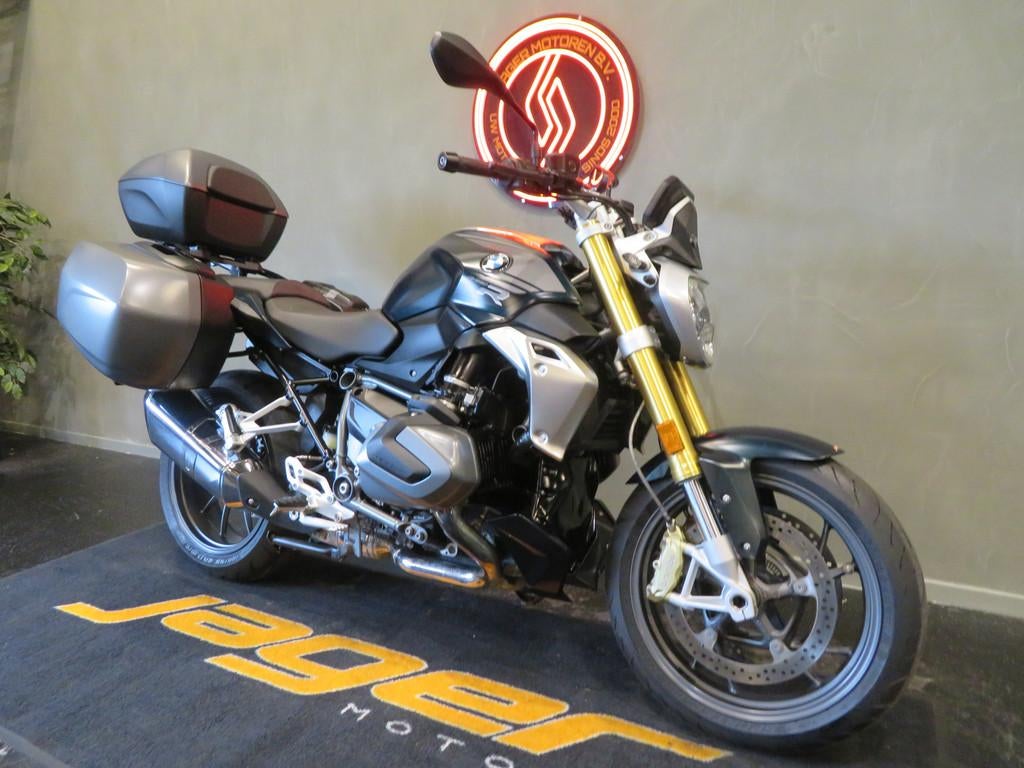 BMW R 1250 R R1250 KOFFERS FULL! (bj 2019), Motoren, 1254 cc, Bedrijf, Naked bike