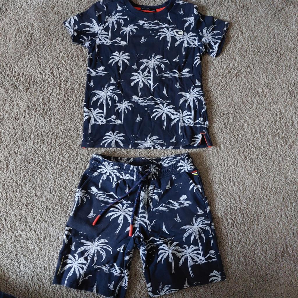 Common Heroes setje: T-shirt en korte broek, maat 116, Gebruikt, Ophalen of Verzenden, Setje, Jongen
