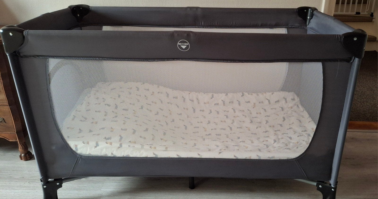 Hauck campingbed met extra matrasje, Ophalen, Zo goed als nieuw, Rechthoekig