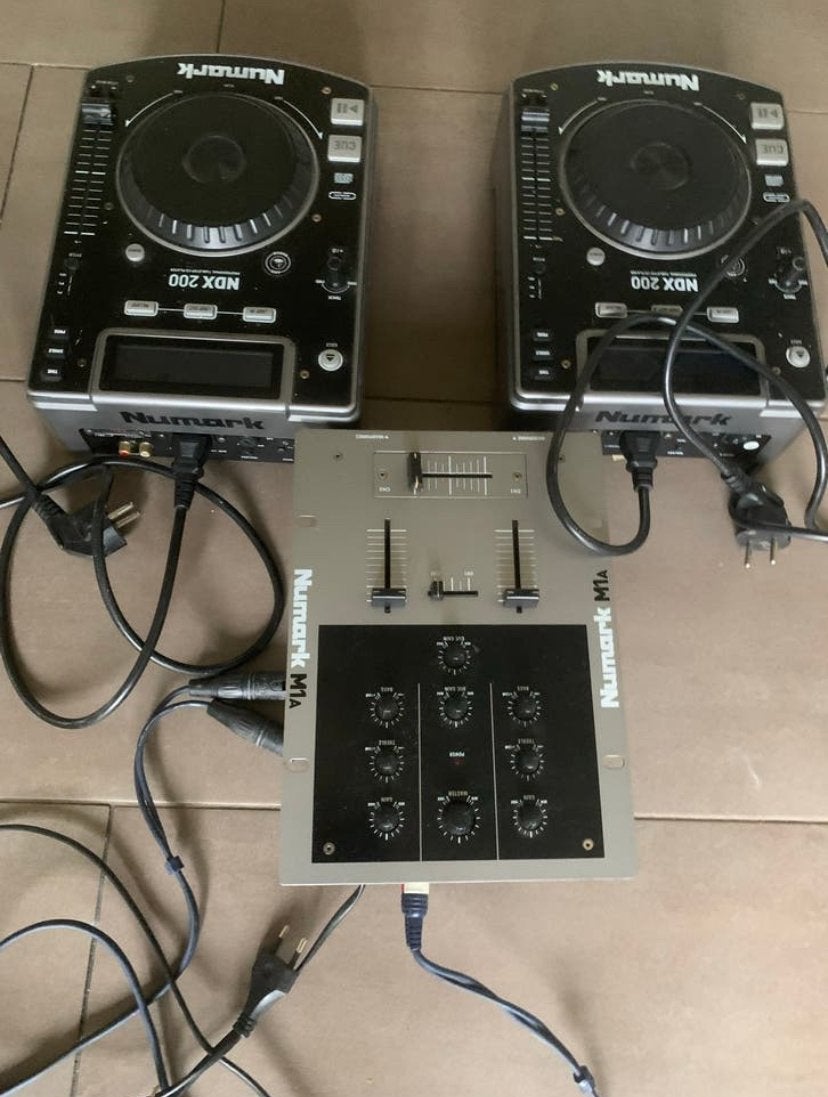 Numark DJ-set: 2x NDX200 spelers en M1A mixer, Ophalen, Gebruikt, Dj-set, Numark