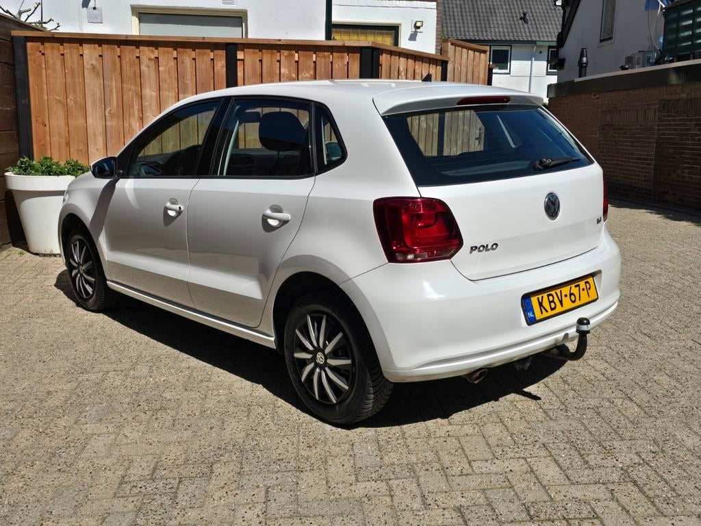 Volkswagen Polo 1.4 16V 85PK l Carplay l Navi l 5-Deurs 2014, USB, 970 kg, 4 cilinders, Handgeschakeld
