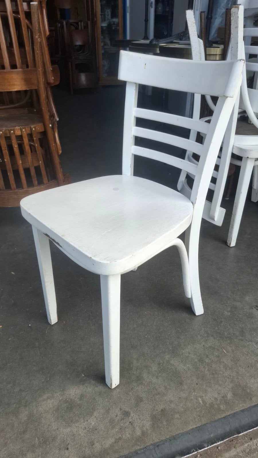 22 cafe bistro horeca stoelen thonet wit hout, Huis en Inrichting, Stoelen, Gebruikt, Wit, Ophalen of Verzenden, Vijf, Zes of meer stoelen