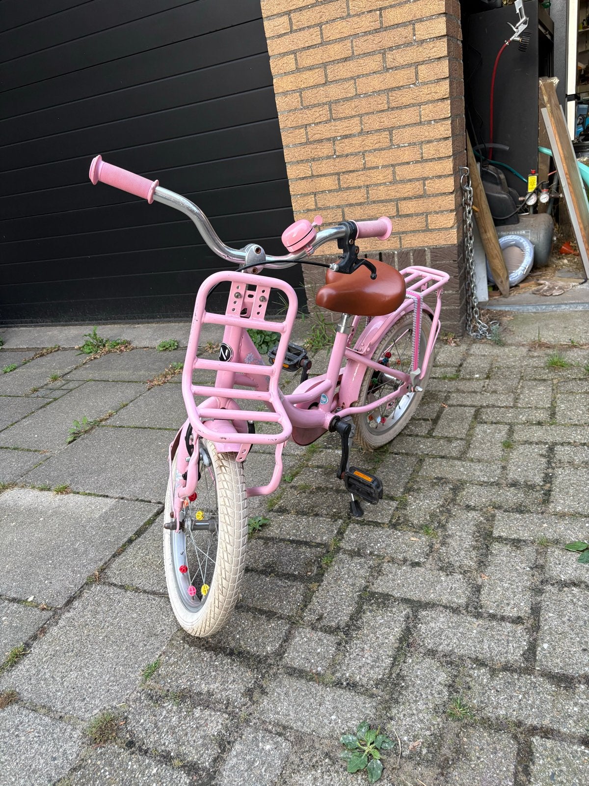 Nogan Puck meisjesfiets 16 inch - Roze kinderfiets, Ophalen, Gebruikt, Terugtraprem, 16 tot 20 inch