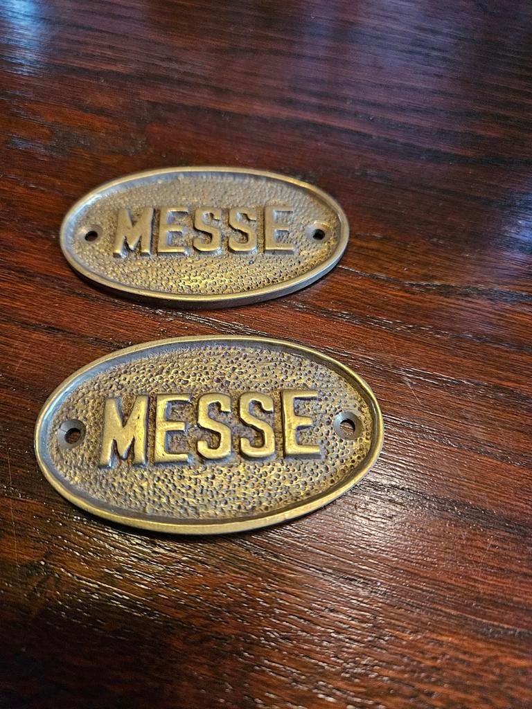 2 Koperen Naamplaatjes 'MESSE' in Nieuwstaat, Antiek en Kunst, Antiek | Koper en Brons, Ophalen of Verzenden