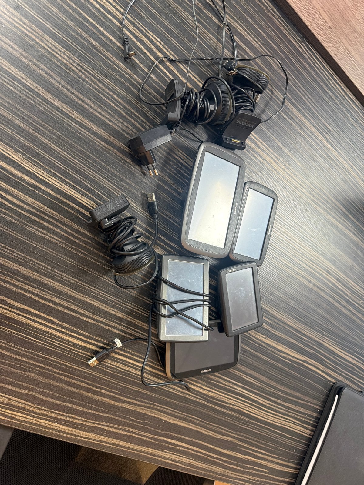 5 TomTom navigatiesystemen - complete set, Ophalen of Verzenden, Gebruikt