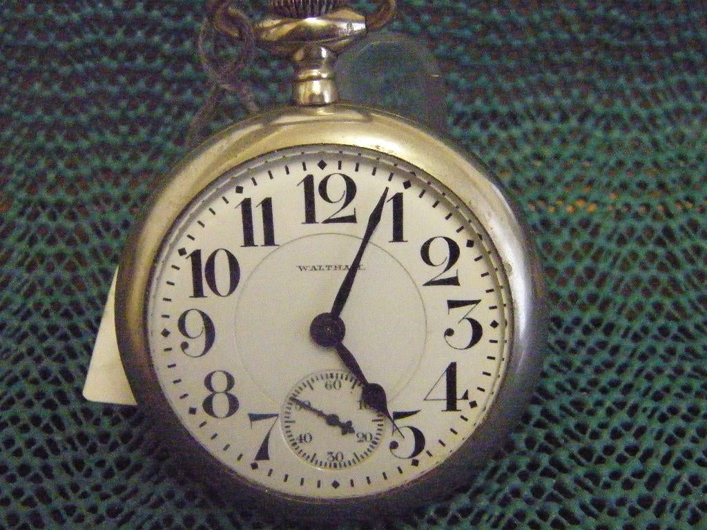 te koop aangeboden, Sieraden, Tassen en Uiterlijk, Horloges | Antiek, Zakhorloge, Overige merken, Overige materialen, 1900 tot 1930
